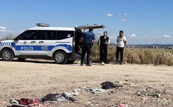 ESKİŞEHİR’DE 5 AY ÖNCE EVLENDİĞİ EŞİ SEZER T. TARAFINDAN BOŞ ARAZİDE ARACI YAKILAN EMİNE T....