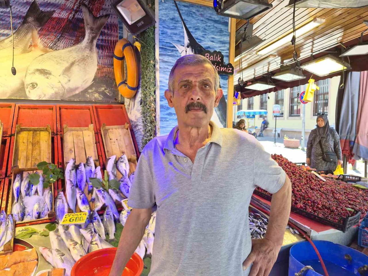 ESKİŞEHİR’DE BALIKÇI ESNAFI ERKAN ARSLANBENZER, YAZ SICAKLARININ BASTIRMASIYLA BİRLİKTE...