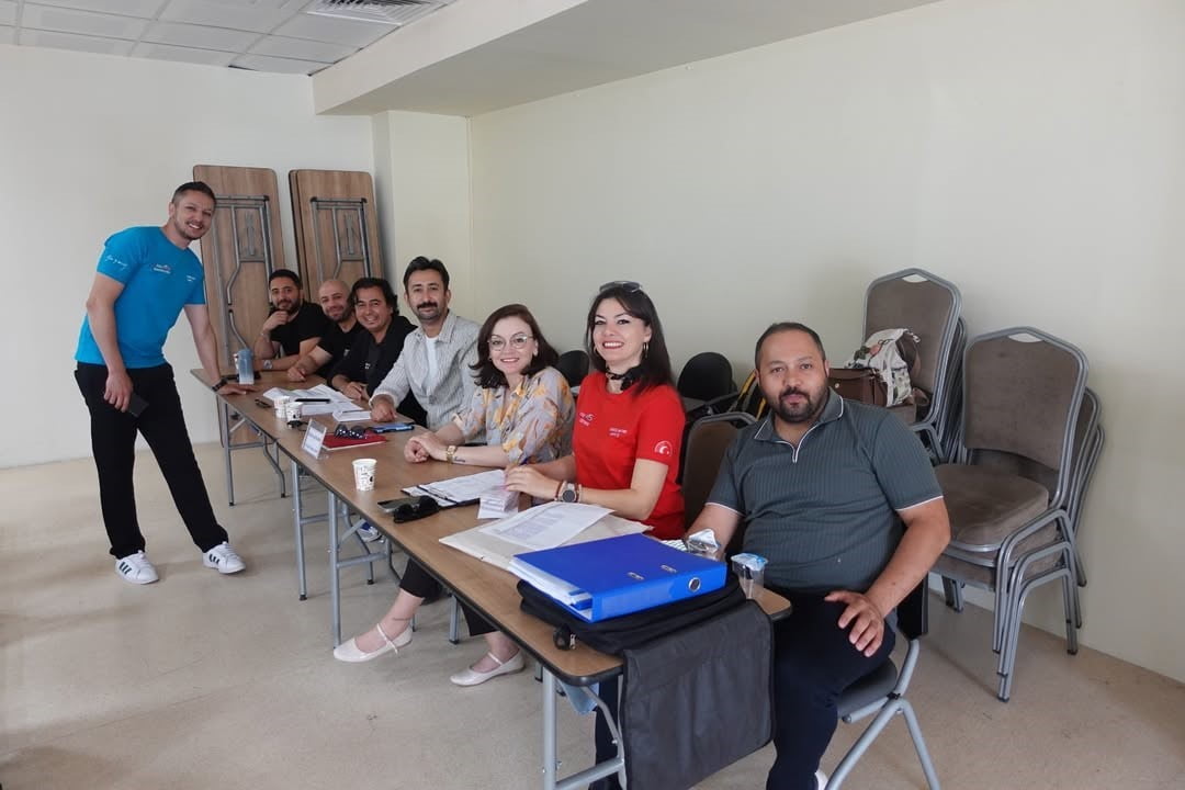 ESKİŞEHİR İL AMBULANS SERVİSİ BAŞHEKİMLİĞİ TARAFINDAN DÜZENLENEN EĞİTİM FAALİYETLERİ KAPSAMINDA...