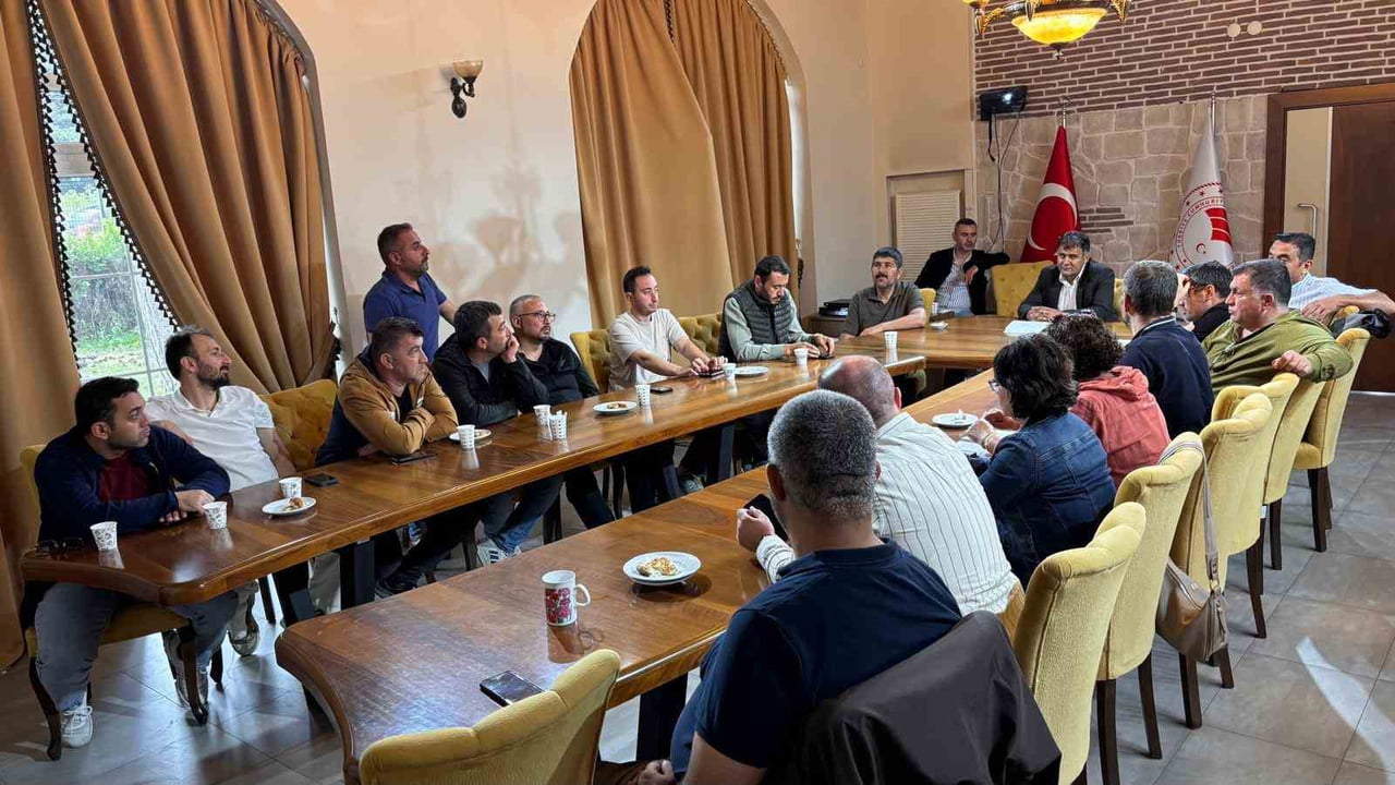 ESKİŞEHİR İL TARIM VE ORMAN MÜDÜRLÜĞÜ, SAHADA AKTİF OLARAK ÇALIŞAN TEKNİK PERSONELE YÖNELİK TARIM...