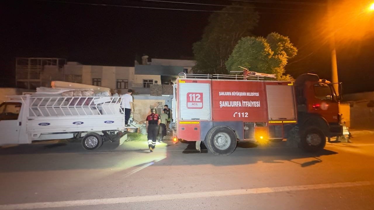 EVDE YANGIN ÇIKTI