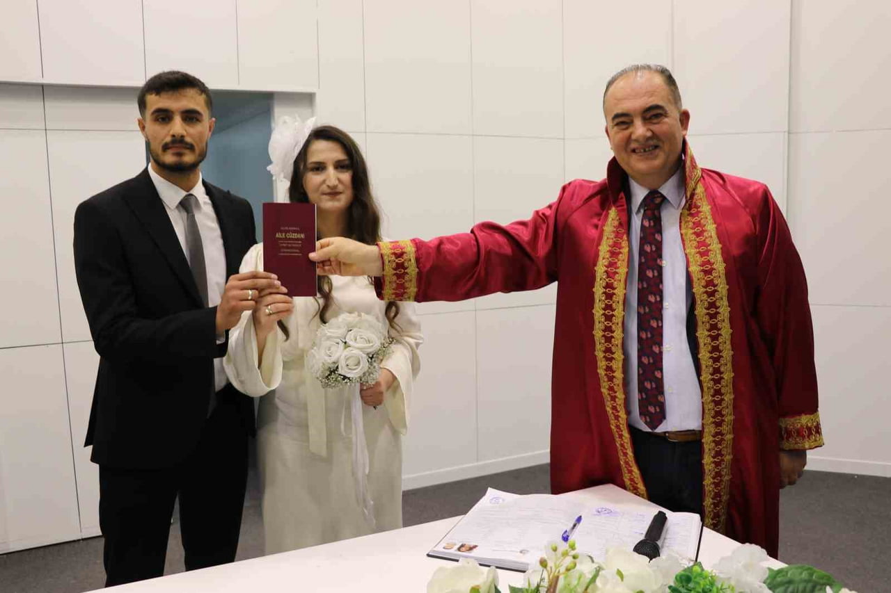 FATİH UĞUR VE DERYA CIRITÇI ÇİFTÇİ