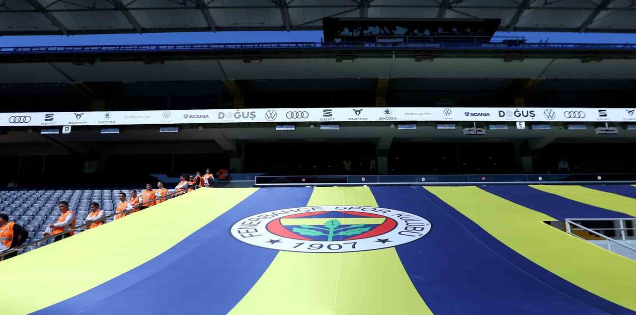 FENERBAHÇE'DE OLAĞANÜSTÜ SEÇİMLİ GENEL KURUL TOPLANTISI BAŞLADI.