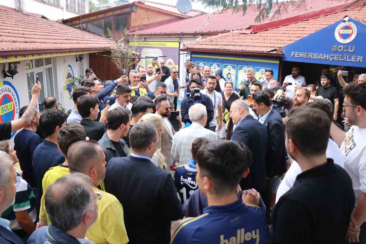 FENERBAHÇE'NİN 6-7 HAZİRAN TARİHİNDE GERÇEKLEŞTİRECEĞİ OLAĞANÜSTÜ SEÇİMLİ KONGRE ÖNCESİ BAŞKAN...