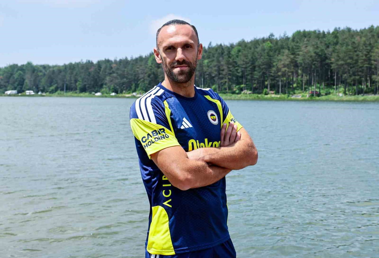FENERBAHÇE'NİN, YENİ TRANSFERİ VEDAT MURİQİ, "ANA HEDEF ŞAMPİYONLUK VE BU ŞAMPİYONLUĞA HERKESİN...