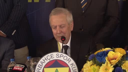 Fenerbahçe Başkan Adayı Aziz Yıldırım, "Muhakkak iki santrfor alacağız. Bu isimleri yarın kongrede...