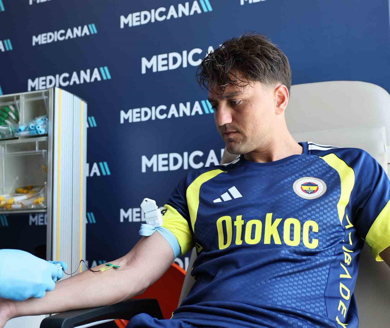 FENERBAHÇE’DE YENİ SEZON ÖNCESİ RUTİN SAĞLIK KONTROLLERİ SÜRÜYOR.