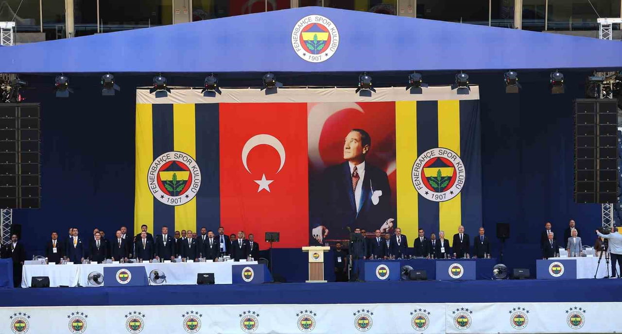 FENERBAHÇE SPOR KULÜBÜ'NDE OLAĞANÜSTÜ SEÇİMLİ GENEL KURUL TOPLANTISI, FENERBAHÇE ŞÜKRÜ SARACOĞLU...