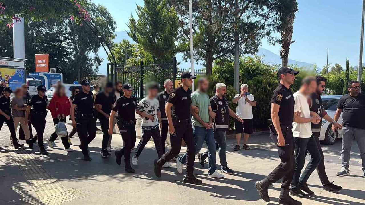 FETHİYE MERKEZLİ 7 İLDE DÜZENLENEN EŞ ZAMANLI OPERASYONLARDA, SUÇ ÖRGÜTLERİ ADINA KEŞİF VE EYLEM...