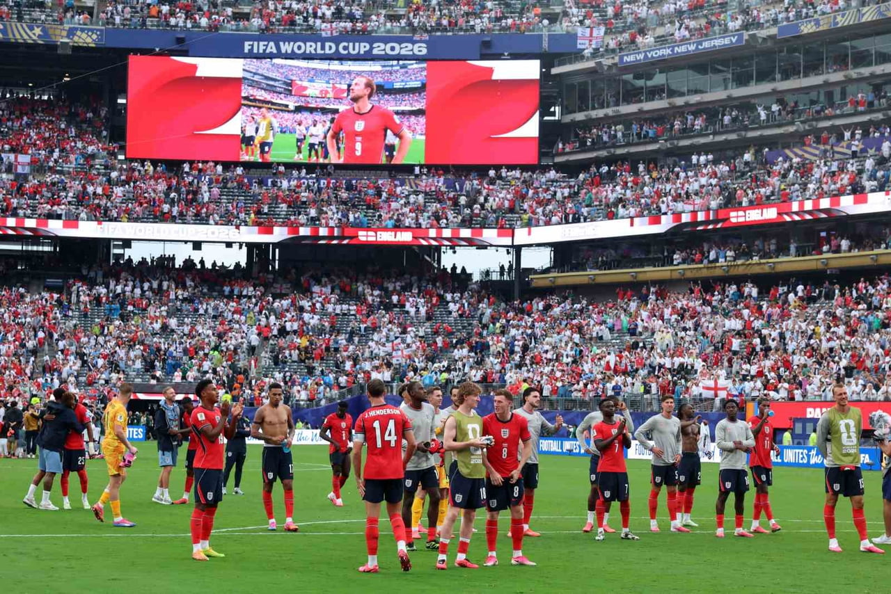 FIFA 2026 DÜNYA KUPASI L GRUBU SON HAFTA MAÇINDA İNGİLTERE, PANAMA'YI 2-0 MAĞLUP EDEREK 7 PUANLA...