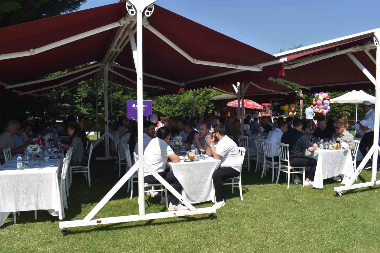 FYONKARAHİSAR SANAYİCİLERİ VE İŞ İNSANLARI DERNEĞİ (AFSİAD), ÜYELERİ VE AİLELERİNİ ATLI SPOR...