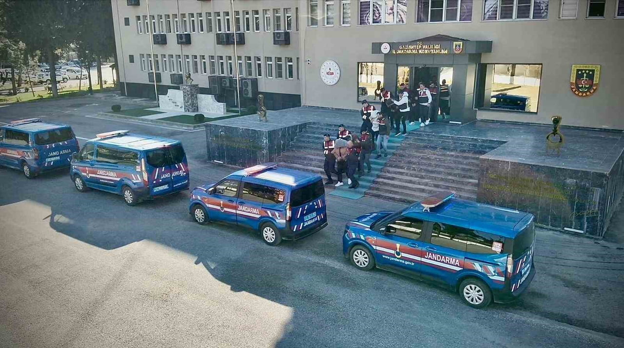 GAZİANTEP'TE KESİNLEŞMİŞ CEZAYLA ARANAN 123 ŞAHIS TUTUKLANDI