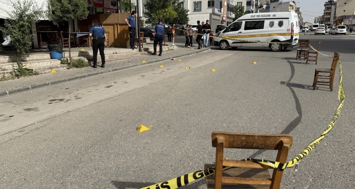 GAZİANTEP'TE KIRAATHANENİN ÖNÜNDE OTURAN 25 YAŞINDAKİ HASAN KAPLAN'I SİLAHLA ÖLDÜRDÜĞÜ İDDİASIYLA...