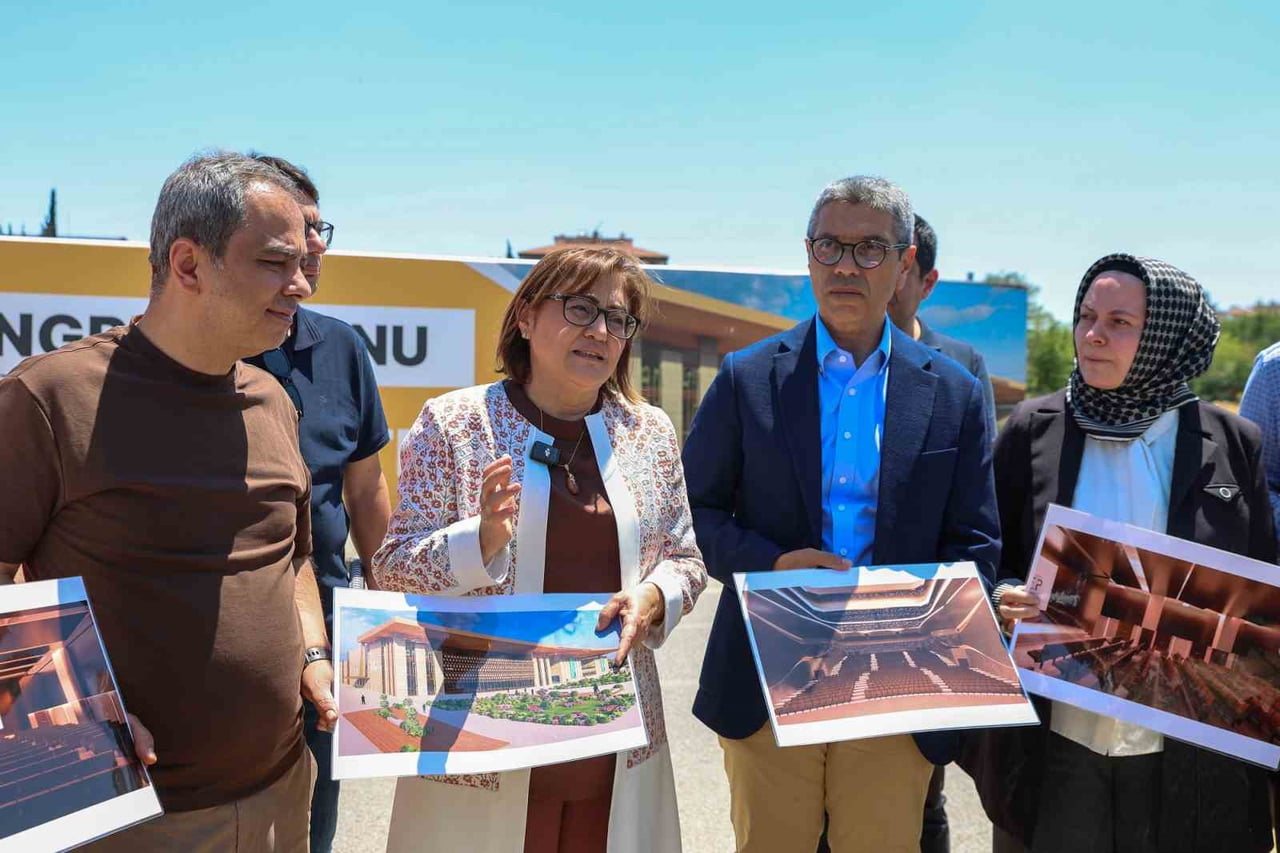 GAZİANTEP BÜYÜKŞEHİR BELEDİYESİ, ŞEHRE KAZANDIRACAĞI ÇOK YÖNLÜ VE MODERN KONGRE MERKEZİYLE KONGRE...