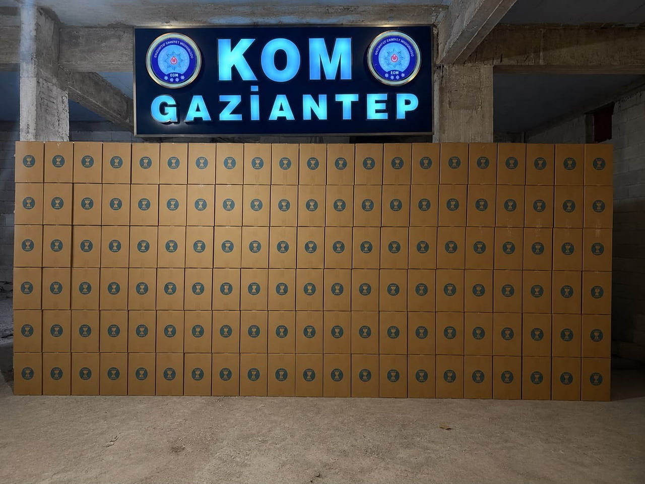 GAZİANTEP’TE POLİS EKİPLERİ TARAFINDAN KAÇAKÇILIKLA MÜCADELEYE YÖNELİK OPERASYONLARDA 5 ŞÜPHELİ...