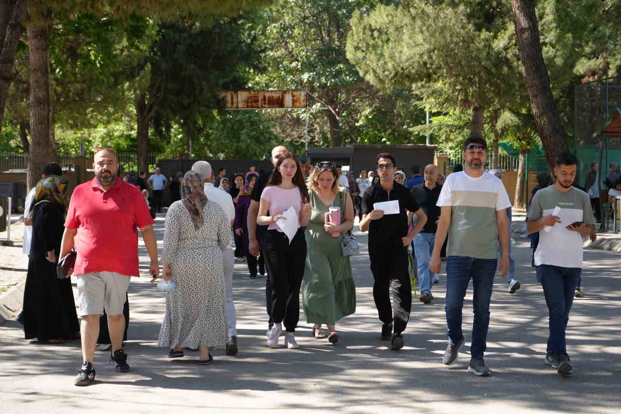 GAZİANTEP’TE YKS HEYECANI DEVAM EDİYOR