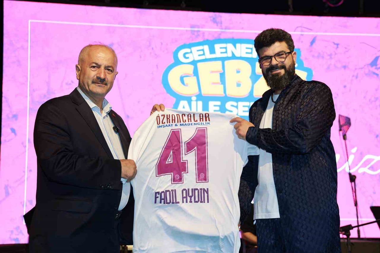 GEBZE'DE ORGANİZE EDİLEN "GELENEKSEL GEBZE AİLE ŞENLİĞİ", MİLLET BAHÇESİ'NDE GERÇEKLEŞTİRİLDİ....