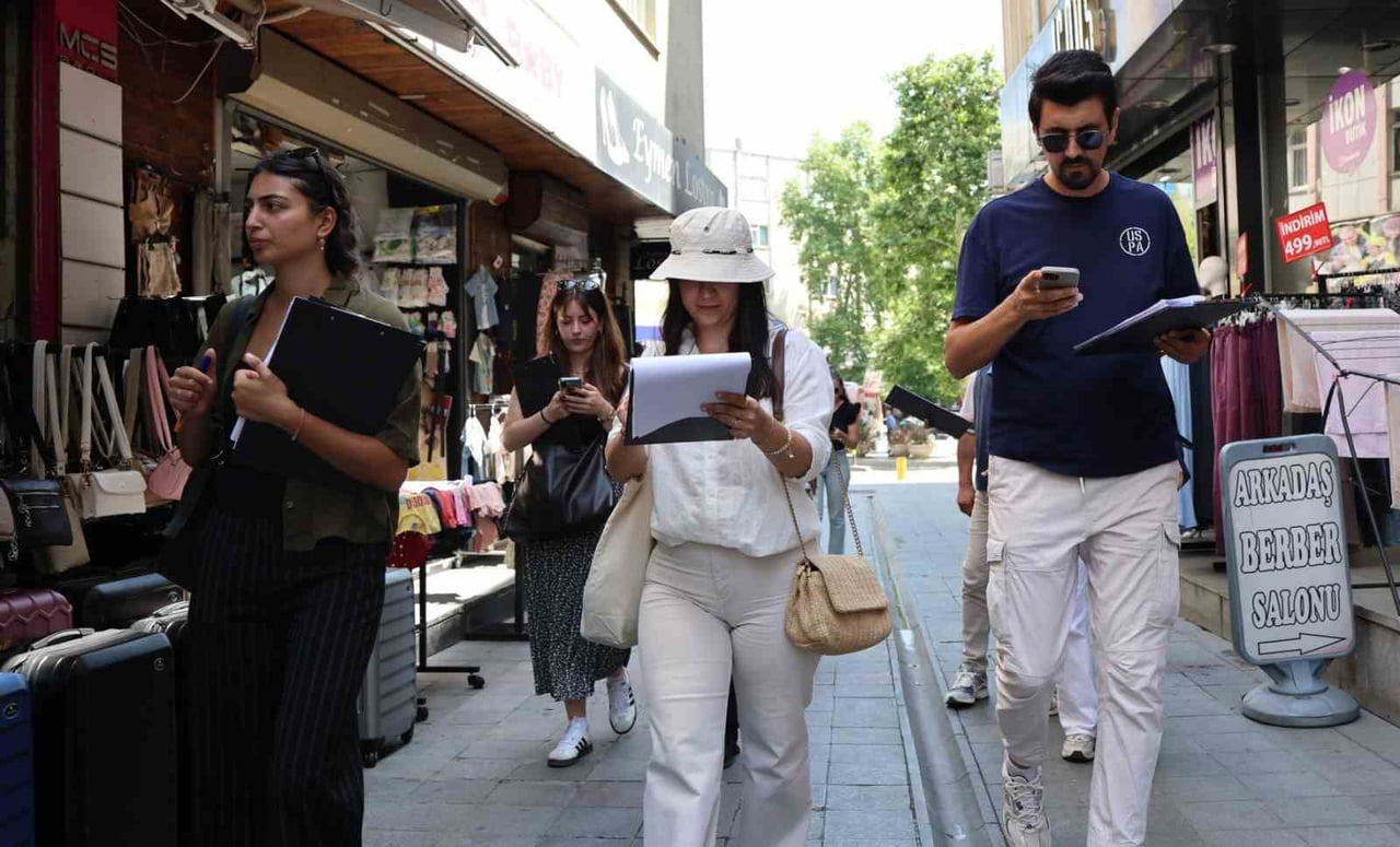 GEBZE’DE DÜZENLENEN ULUSLARARASI ŞEHİRCİLİK ÇALIŞTAYINDA VATANDAŞLAR VE UZMANLAR BİR ARAYA GELEREK...