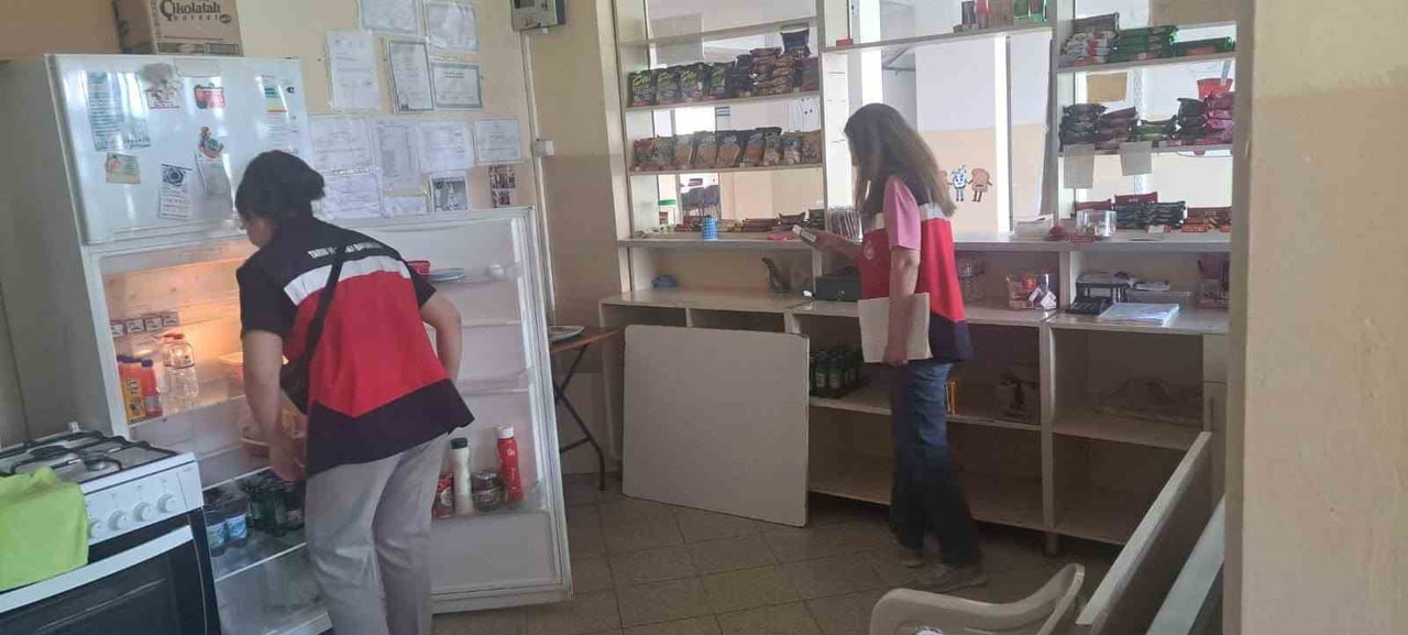 GEDİZ'DE İŞLETMELERE YÖNELİK DENETİM GERÇEKLEŞTİRİLDİ