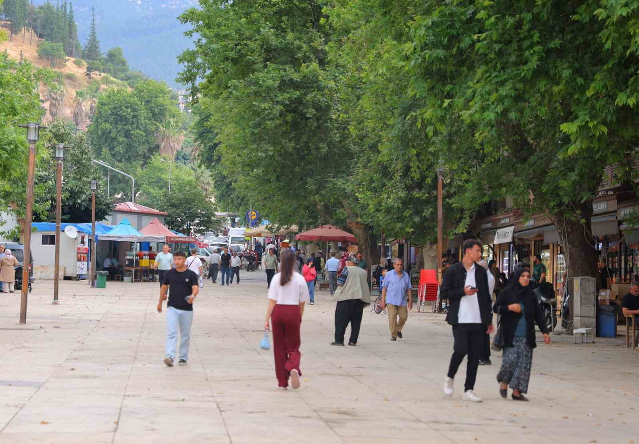 GENÇ ÇİFTLERE YÖNELİK FAİZSİZ EVLİLİK KREDİSİ DESTEĞİNDE YAŞ SINIRININ YÜKSELTİLEBİLECEĞİNE...