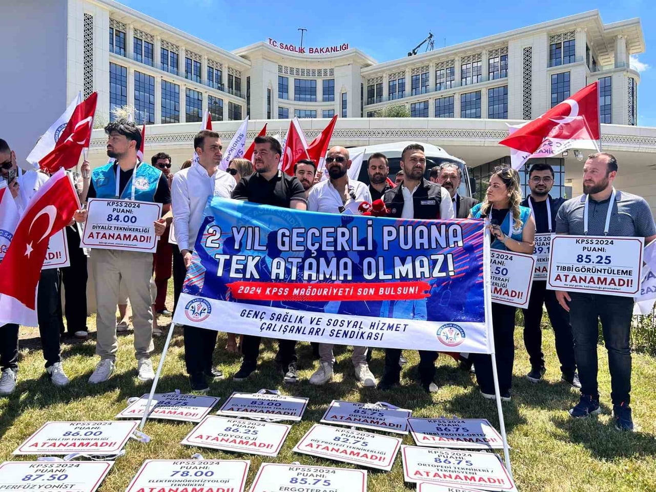 GENÇ SAĞLIK SENDİKASI, KAMU PERSONEL SEÇME SINAVI (KPSS) PUANIYLA SAĞLIK ÇALIŞANLARINA YÖNELİK EK...