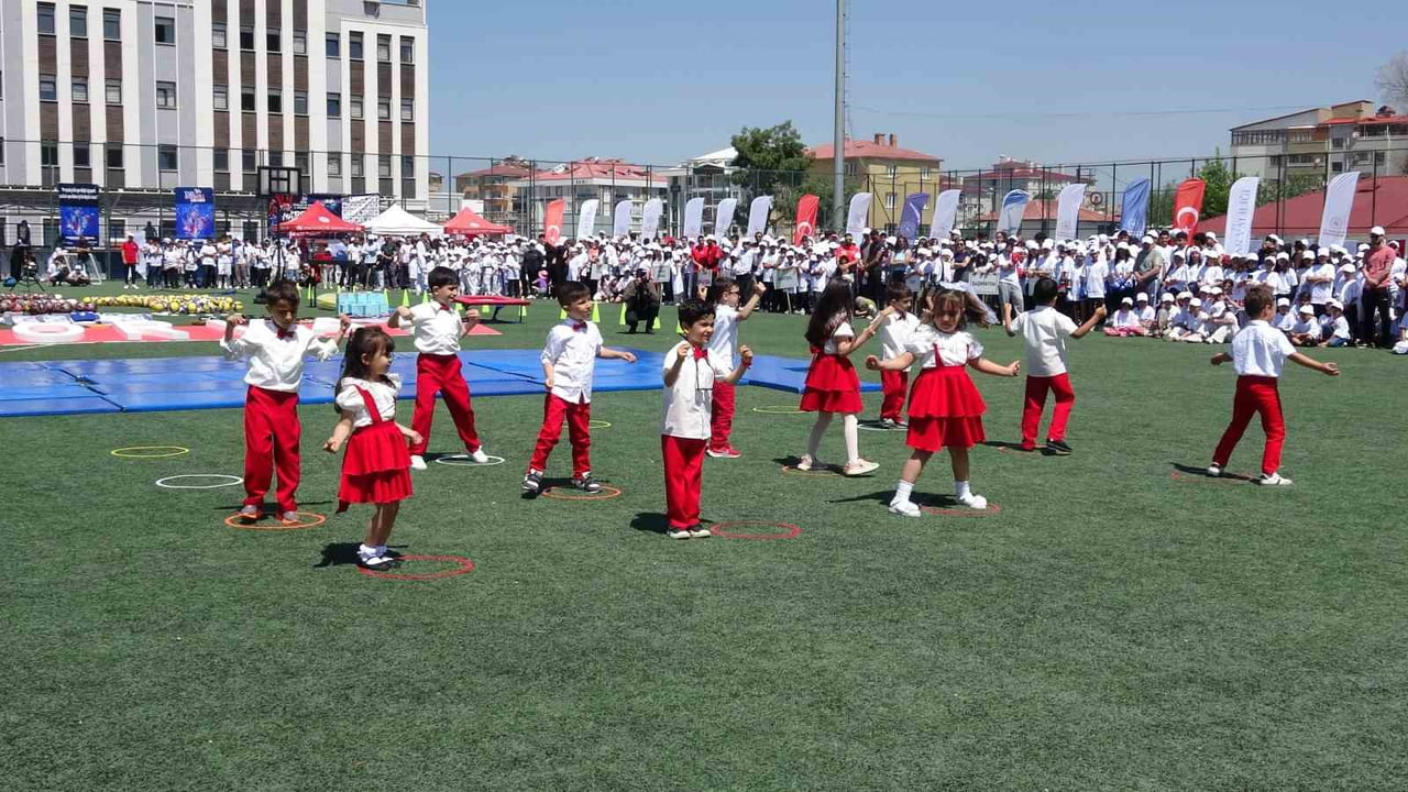 GENÇLİK VE SPOR BAKANLIĞI TARAFINDAN 81 İLDE EŞ ZAMANLI BAŞLATILAN "GSB SPOR OKULLARI VE ENGELSİZ...