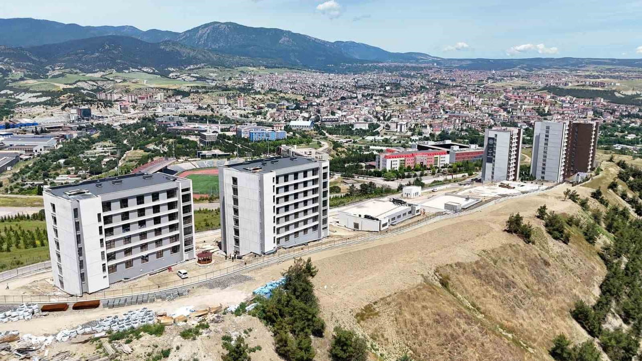 GENÇLİK VE SPOR BAKANLIĞI TARAFINDAN KARABÜK'TE YAPIMI SÜRDÜRÜLEN 419 KİŞİLİK ÖĞRENCİ YURDU...