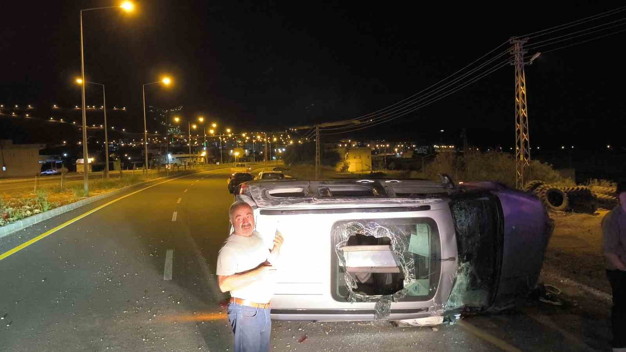 GERCÜŞ ÇEVRE YOLUNDA FECİ KAZA: DÜĞÜN DÖNÜŞÜ FACİASI, 6 YARALI