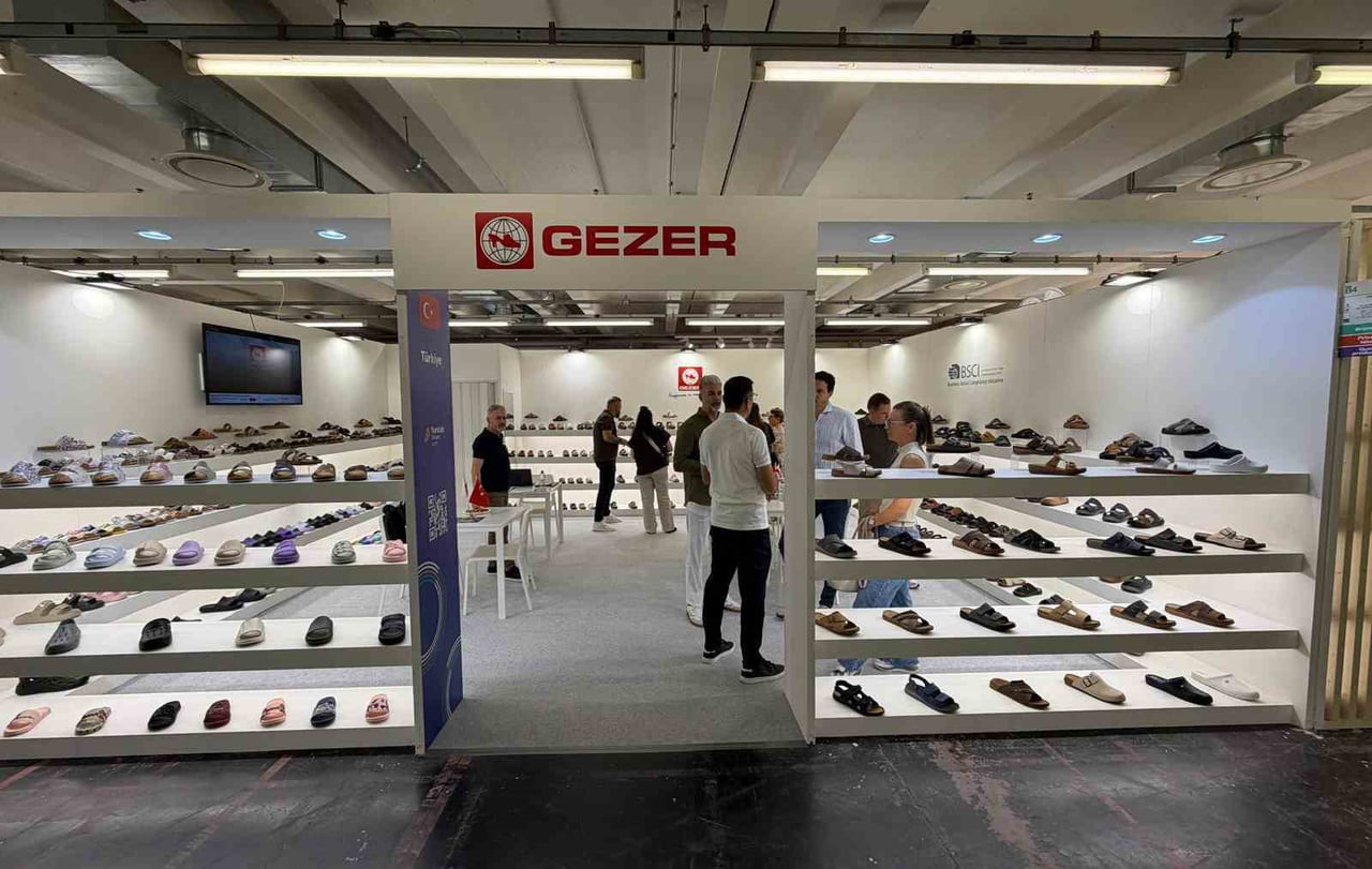 GEZER AYAKKABI, 13-16 HAZİRAN TARİHLERİ ARASINDA İTALYA’DA DÜZENLENEN DÜNYANIN EN PRESTİJLİ...