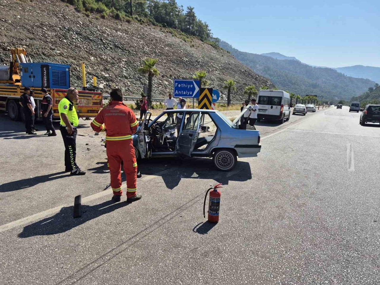 GÖCEK TÜNELİ ÇIKIŞINDA SIKIŞMALI TRAFİK KAZASI
