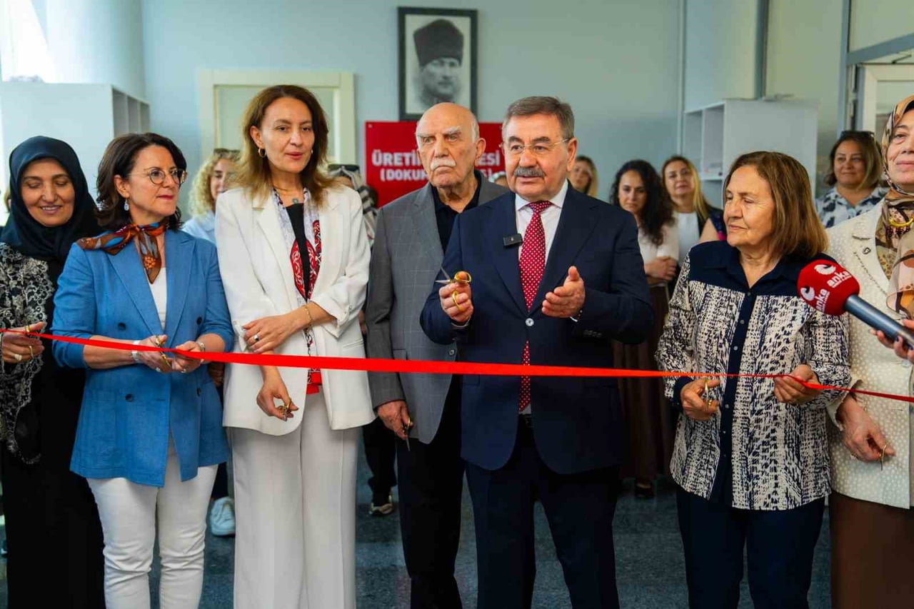 GÖLBAŞI BELEDİYESİ, SÜRDÜRÜLEBİLİR ÇEVRE VİZYONU KAPSAMINDA ZÜBEYDE HANIM AİLE YAŞAM MERKEZİ’NDE...