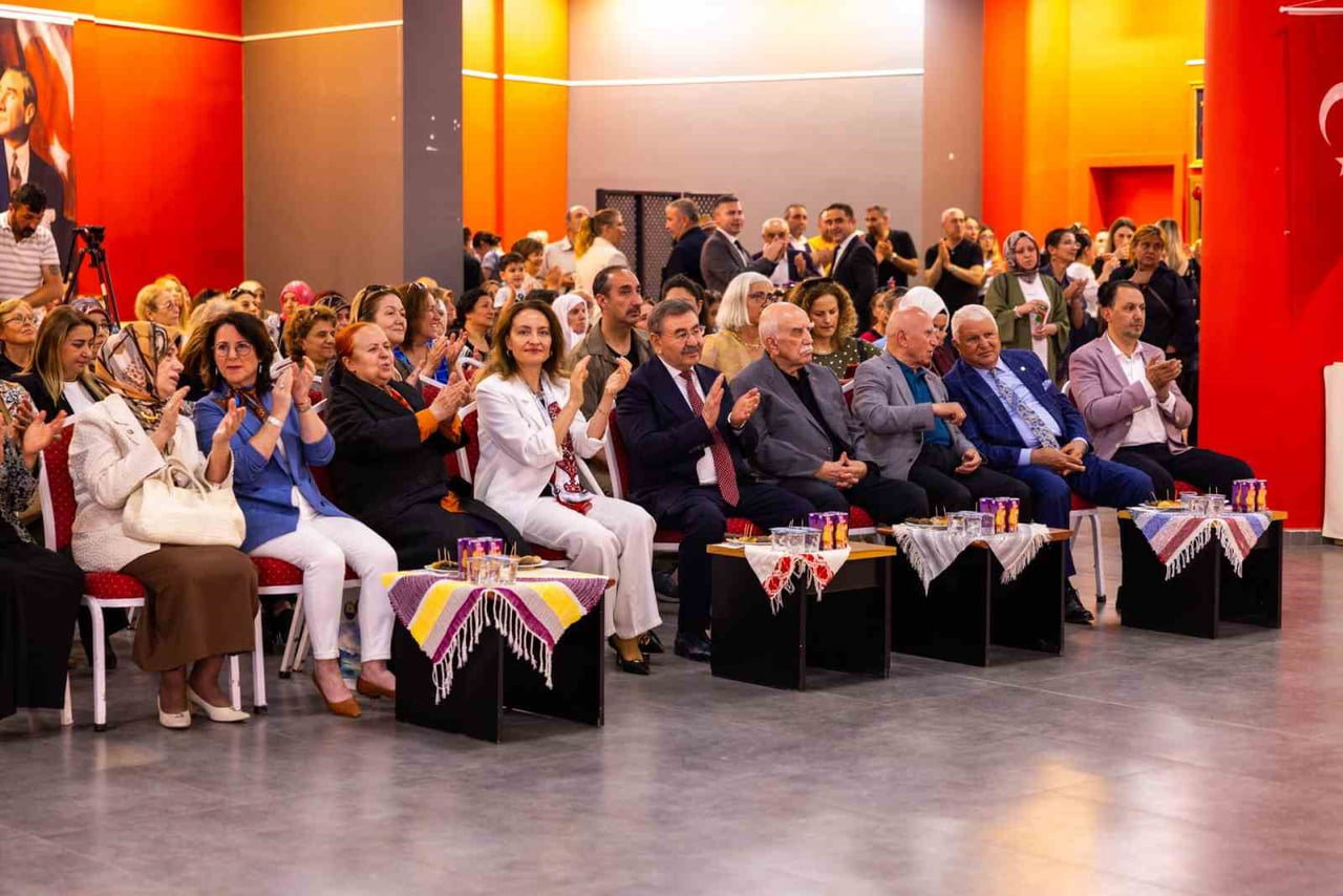 GÖLBAŞI BELEDİYESİ, SÜRDÜRÜLEBİLİR ÇEVRE VİZYONU KAPSAMINDA ZÜBEYDE HANIM AİLE YAŞAM MERKEZİ’NDE...