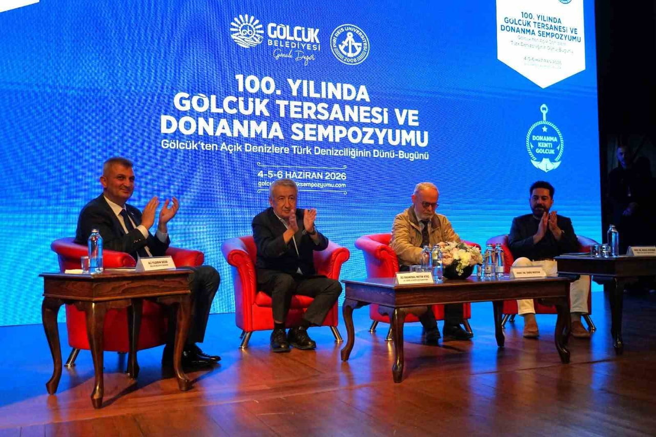 GÖLCÜK'TE MAVİ VATAN'IN TARİHİ KÖKLERİNE IŞIK TUTMAK AMACIYLA DÜZENLENEN "100. YILINDA GÖLCÜK...