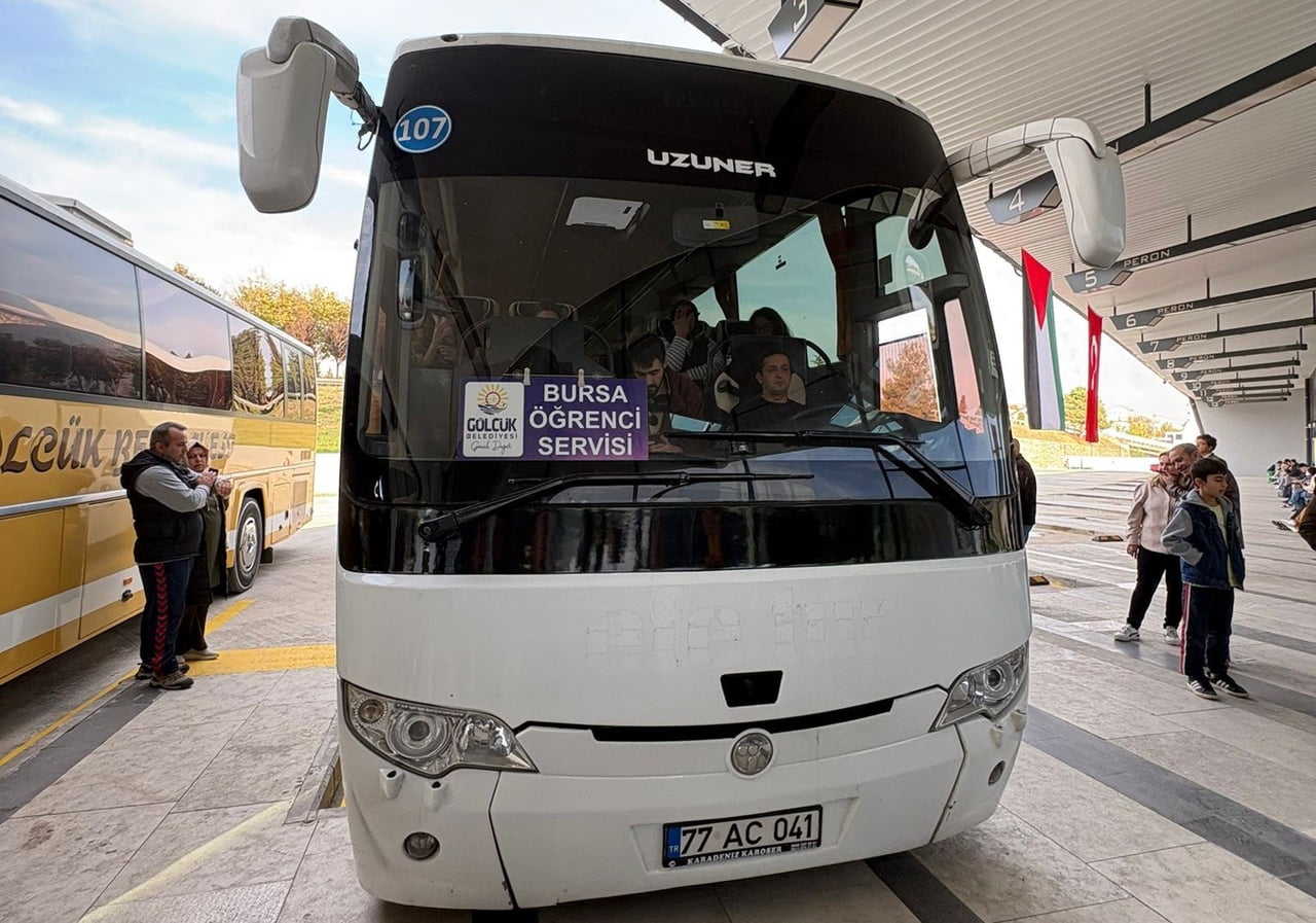 GÖLCÜK BELEDİYESİ TARAFINDAN ÜNİVERSİTE ÖĞRENCİLERİNE YÖNELİK DÜZENLENEN ÜCRETSİZ ŞEHİRLER ARASI...