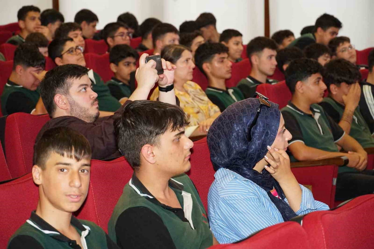GÖLCÜK’TE DÜZENLENEN "100. YILINDA GÖLCÜK TERSANESİ VE DONANMA SEMPOZYUMU"NUN İKİNCİ GÜNÜNDE...