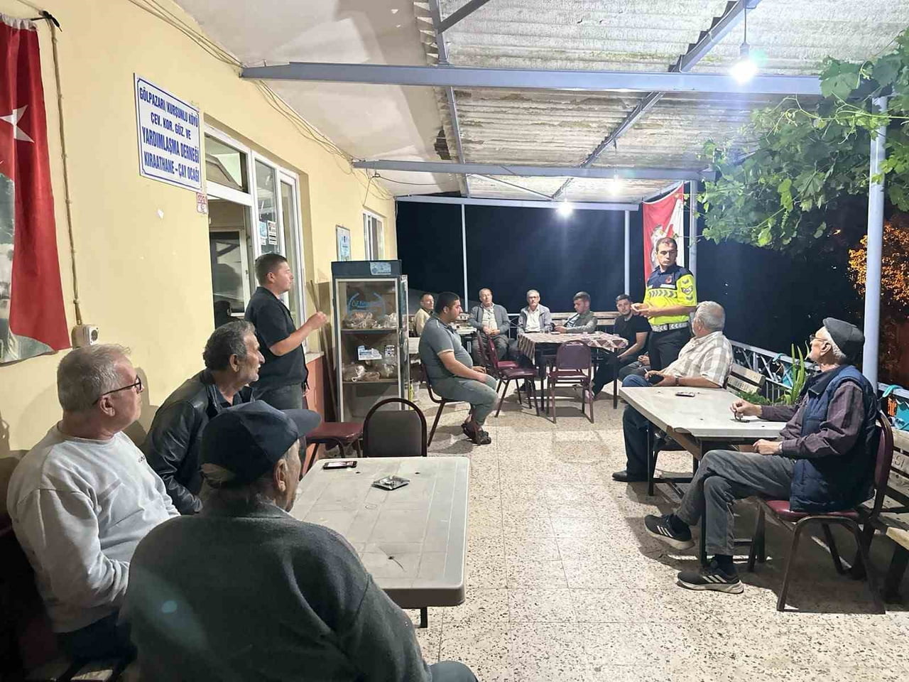 GÖLPAZARI İLÇE JANDARMA KOMUTANLIĞI 6. TRAFİK TİM KOMUTANLIĞI TARAFINDAN KURŞUNLU KÖYÜ...