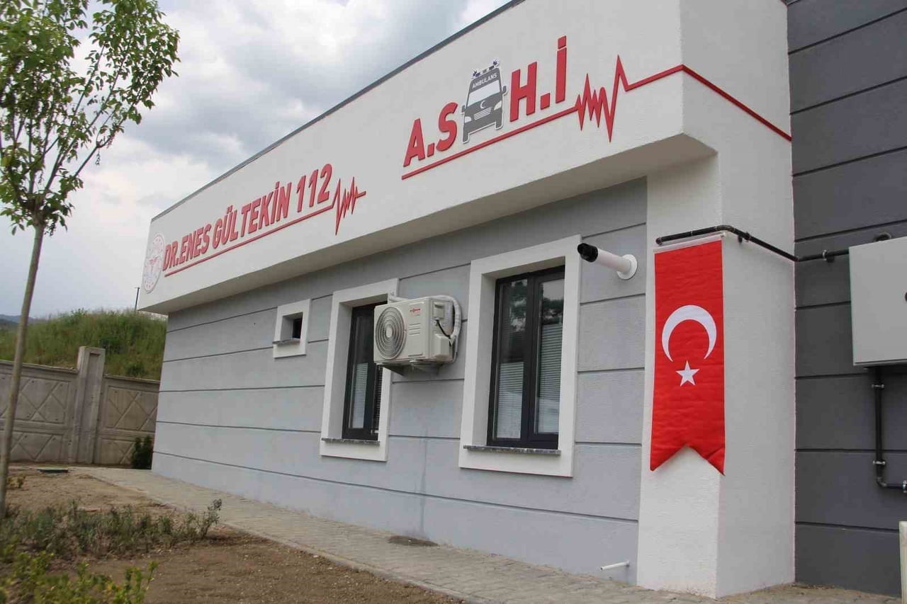 GRAND KARTAL OTEL’DEKİ YANGINDA AİLESİNİ KAYBEDEN YÜKSEL GÜLTEKİN TARAFINDAN YAPTIRILAN DR. ENES...
