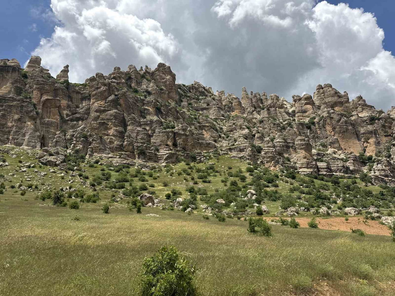 GÜNEYDOĞU ANADOLU BÖLGESİ'NİN KAPADOKYA'SI OLARAK ADLANDIRILAN DİYARBAKIR'IN ÇERMİK İLÇESİNDE...