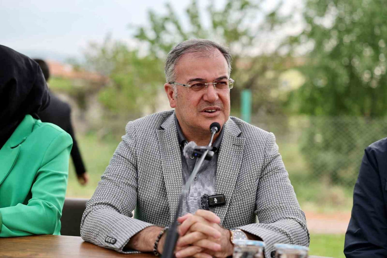HACILAR BELEDİYESİ TARAFINDAN DÜZENLENEN 'VATANDAŞ SORUYOR, BAŞKAN CEVAPLIYOR' PROGRAMI, AKDAM...