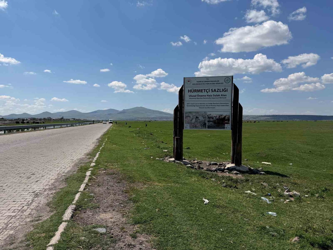 HACILAR BELEDİYESİ TEMİZLİK İŞLERİ MÜDÜRLÜĞÜ EKİPLERİ; HÜRMETÇİ SAZLIĞI YOL GÜZERGÂHINDA KAPSAMLI...