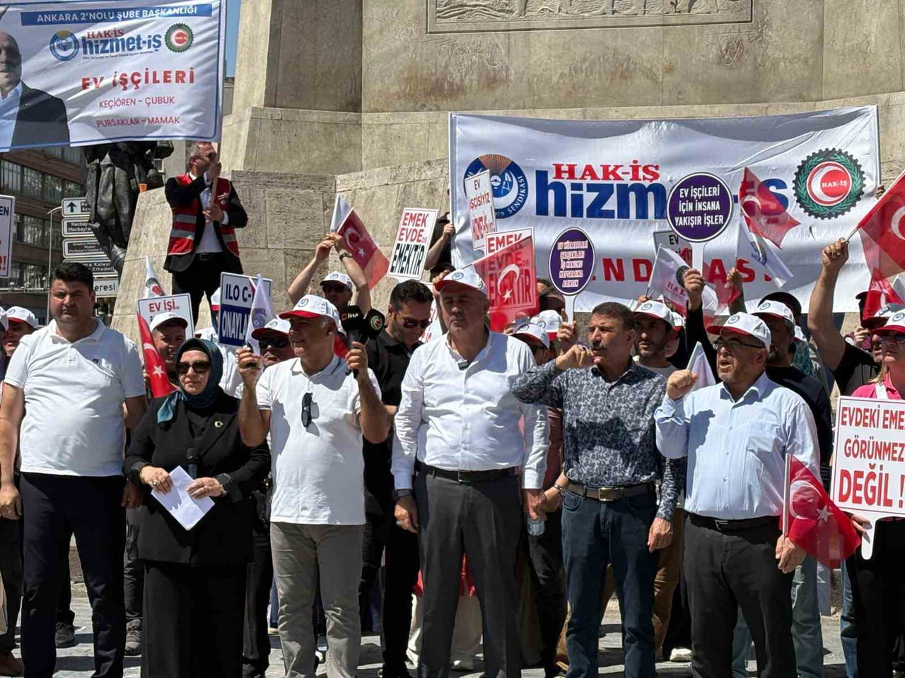 HAK-İŞ KONFEDERASYONU'NA BAĞLI HİZMET-İŞ SENDİKASI, 16 HAZİRAN DÜNYA EV İŞÇİLERİ GÜNÜ DOLAYISIYLA...