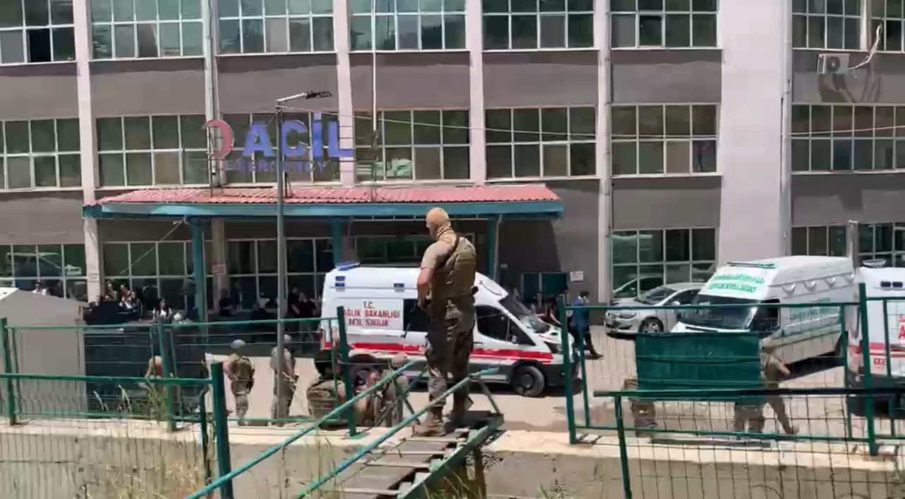 HAKKARİ'NİN ŞEMDİNLİ İLÇESİNDE DAMAT UZMAN ÇAVUŞ M.G. TARAFINDAN ÖLDÜRÜLEN ANNE VE ÇOCUKLARININ...