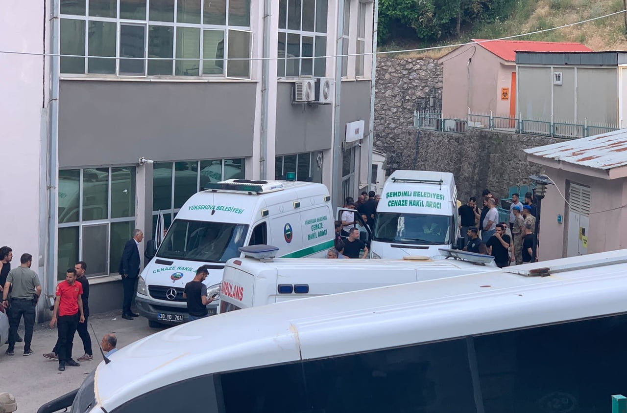 HAKKARİ'NİN ŞEMDİNLİ İLÇESİNDE DAMAT UZMAN ÇAVUŞ M.G. TARAFINDAN ÖLDÜRÜLEN ANNE VE ÇOCUKLARININ...