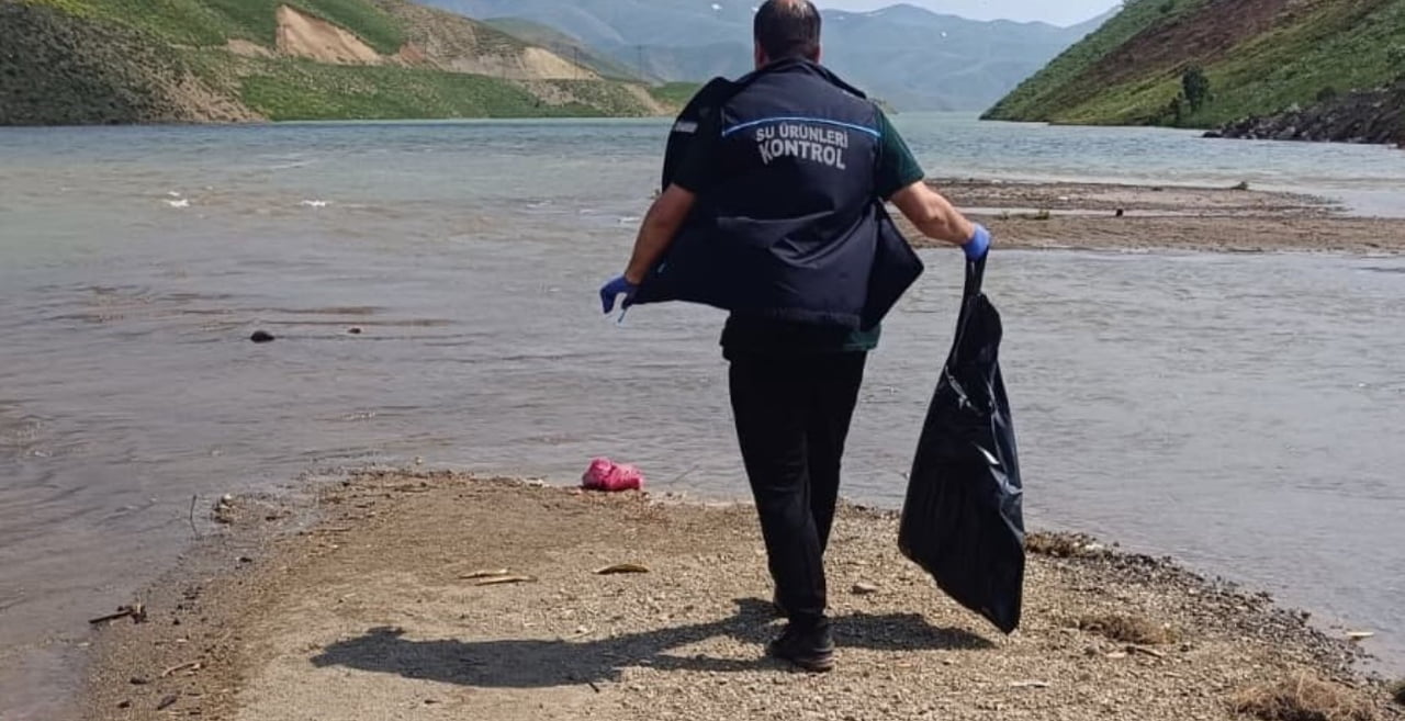 HAKKARİ'NİN YÜKSEKOVA İLÇESİNDE BARAJ VE İÇ SULARDA KAÇAK AVCILIK İLE KİRLİLİĞİN ÖNLENMESİNE...
