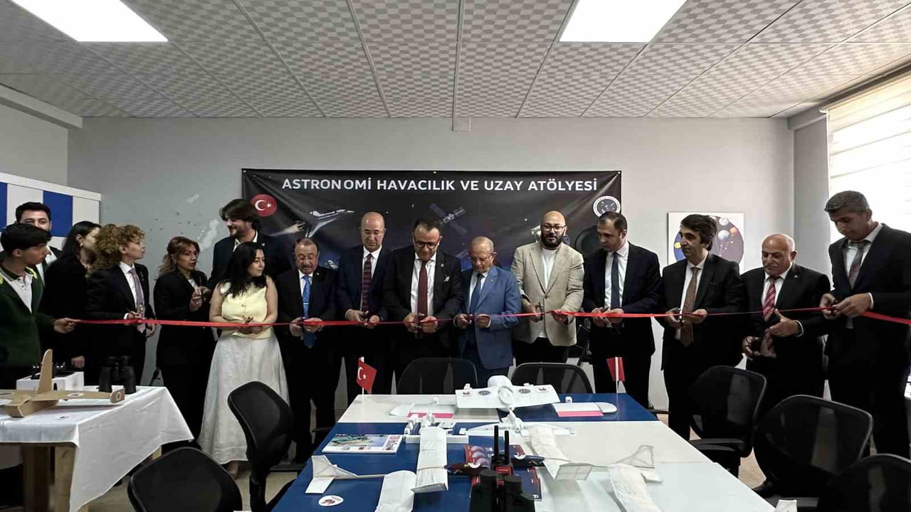 HAKKARİ’NİN YÜKSEKOVA İLÇESİNDE, YÜKSEKOVA FEN LİSESİ BÜNYESİNDE KURULAN ASTRONOMİ, HAVACILIK VE...