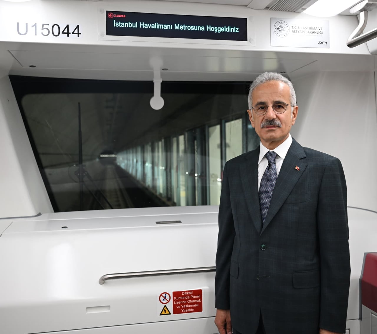 HALKALI-ARNAVUTKÖY METRO HATTI TEST SÜRÜŞÜNE KATILAN ULAŞTIRMA VE ALTYAPI BAKANI ABDULKADİR...
