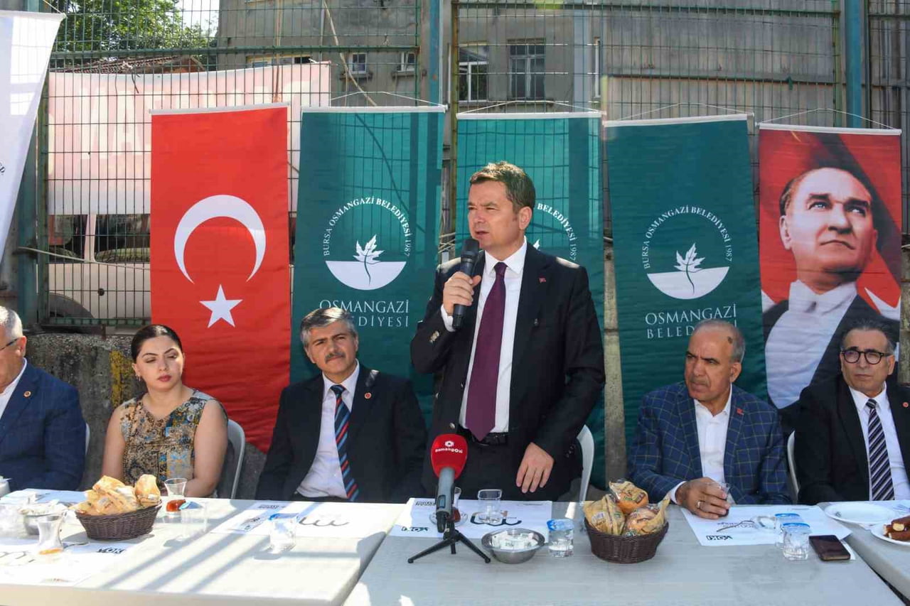 HALKLA İÇ İÇE BİR YÖNETİM ANLAYIŞI BENİMSEYEN OSMANGAZİ BELEDİYE BAŞKANI ERKAN AYDIN, ALACAHIRKA...