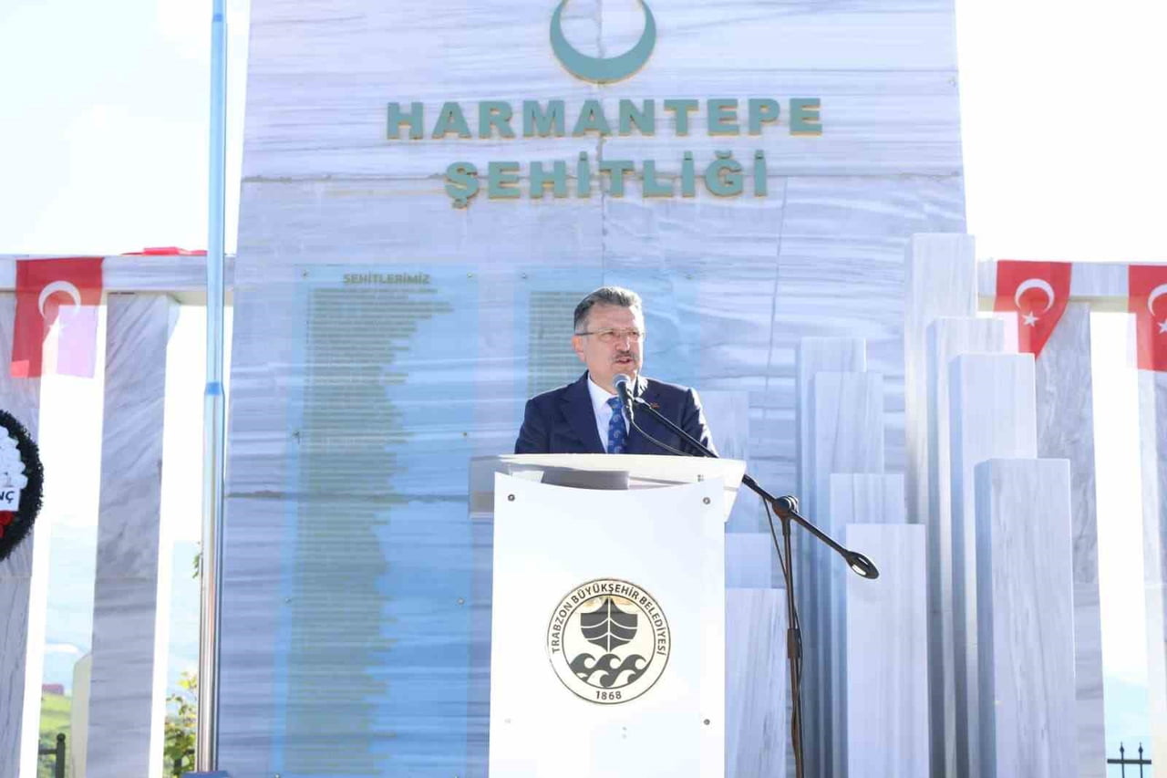 HARMANTEPE ŞEHİTLERİ İÇİN DÜZENLENEN 110. YIL ANMA PROGRAMINA KATILAN TRABZON BÜYÜKŞEHİR BELEDİYE...
