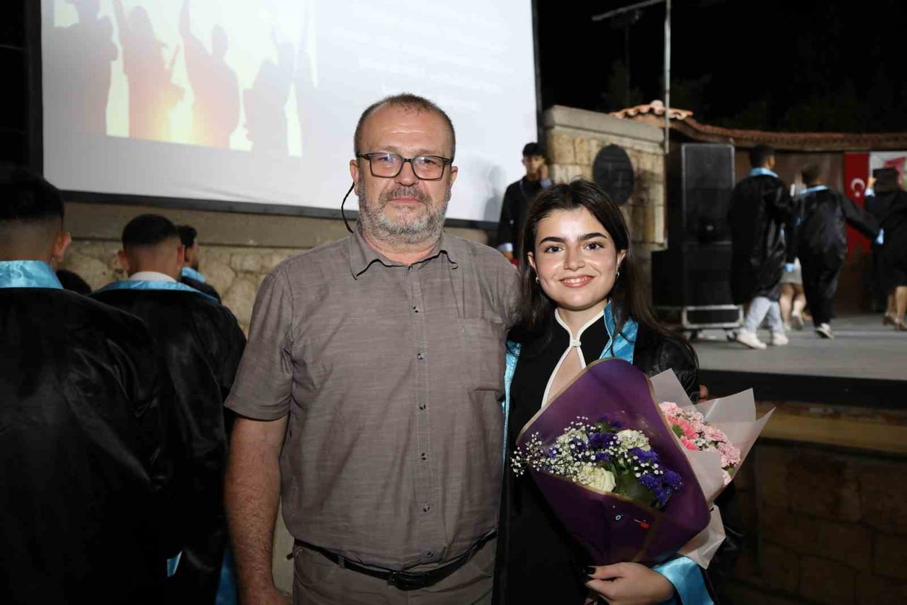 HASAN VE BAHAR TOPCU