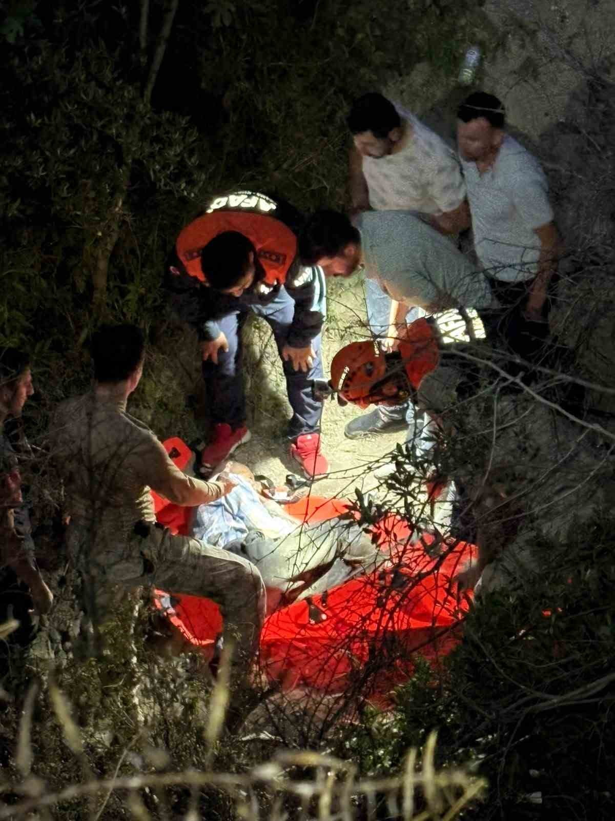 HATAY'DA KAYIP OLARAK ALZHEİMER HASTASI YAŞLI ADAM AFAD EKİPLERİNİN ÇALIŞMASIYLA 43 SAAT SONRA...